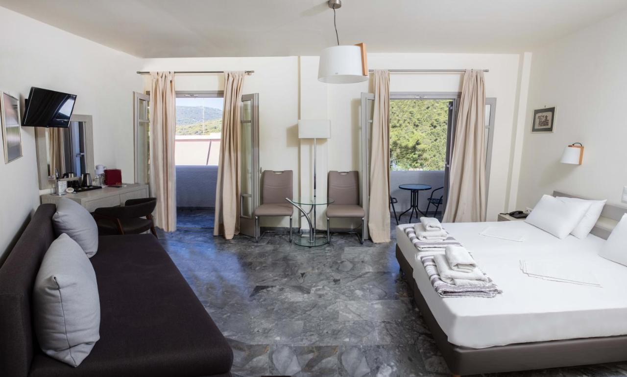 Erato Hotel Agia Marina  Eksteriør billede