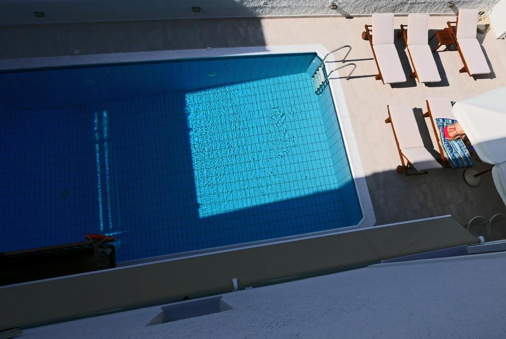Erato Hotel Agia Marina  Eksteriør billede